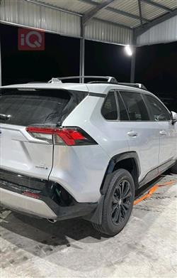 تۆیۆتا ڕاڤ 4